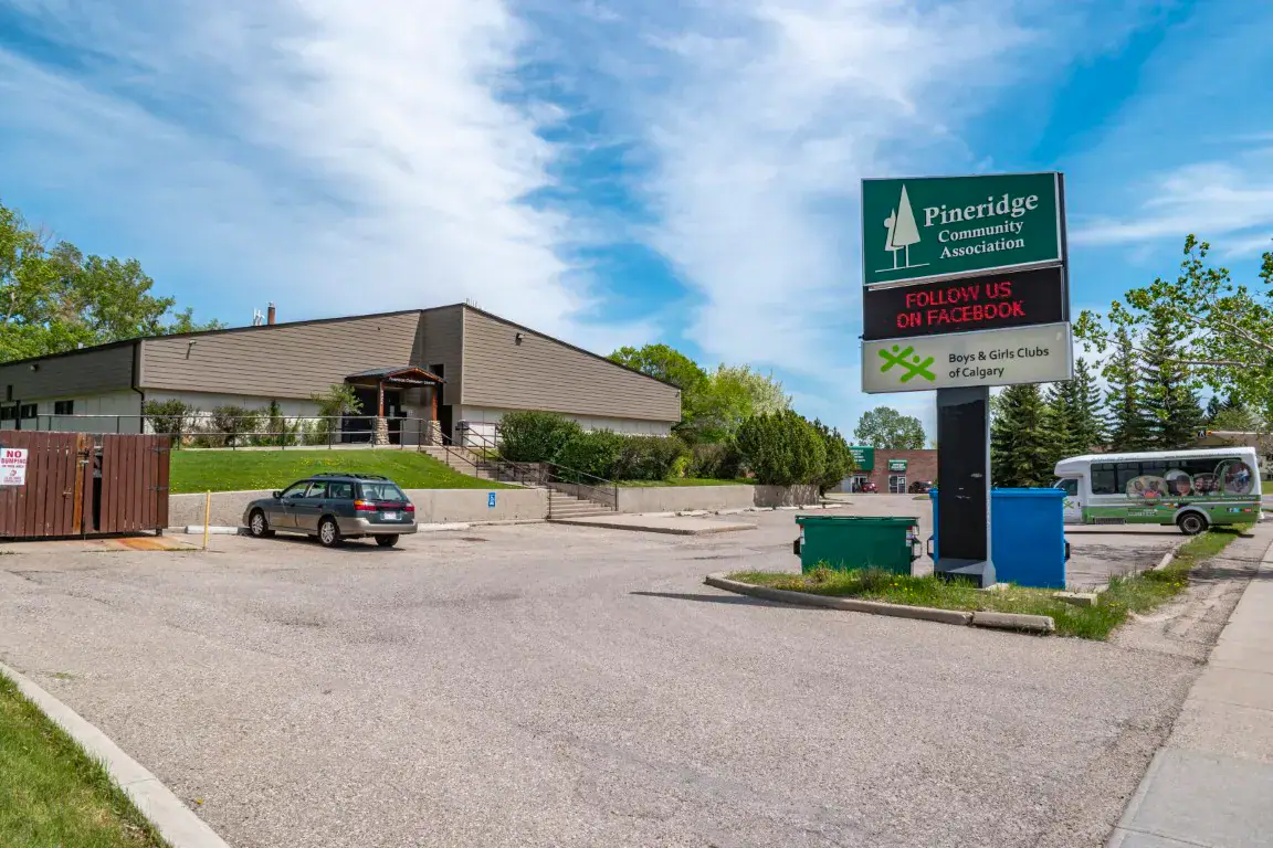 Pineridge community in Calgary